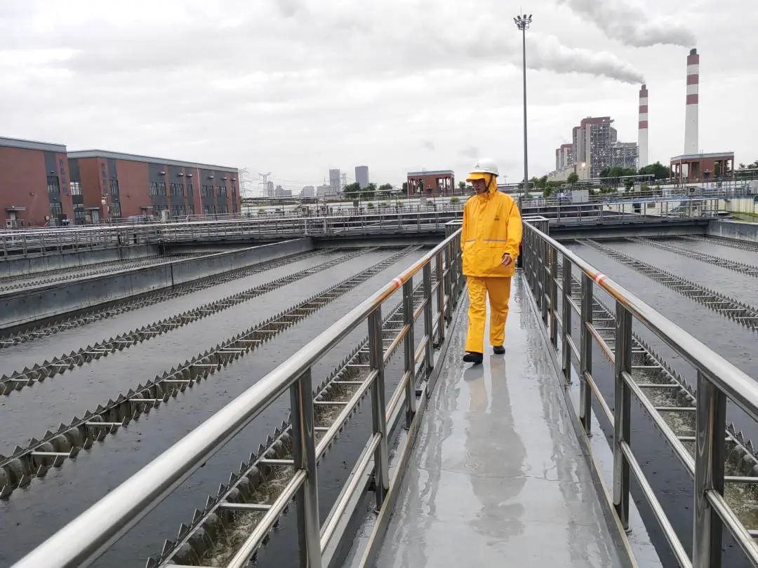 av视频
全力保障春节期间城市供排水平稳有序